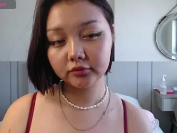 MomoMoonxxxのBongacamsでライブセックス映像