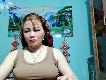 Linhanhsex2kのBongacamsでライブセックス映像