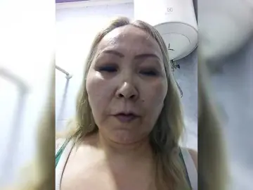 QweentisのBongacamsでプライベートチャット