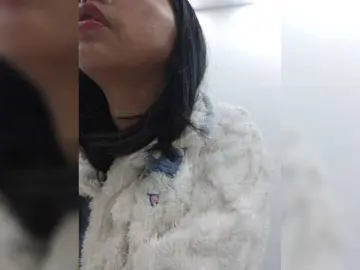 Selinababy99のBongacamsでセックスチャット