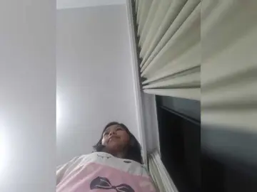 Selinababy99のBongacamsで人気のアダルト配信