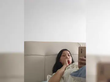 Selinababy99のBongacamsで人気のアダルト配信