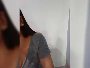 candiceloveeのBongacamsでヌードカメラ