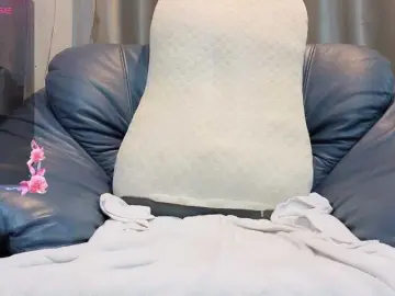 babyunicorn998のBongacamsで今すぐ視聴可能なセックスカム
