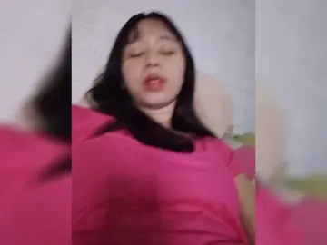 BestyyのBongacamsでセックスチャット