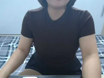 ElenaSex90のBongacamsでライブチャット