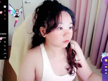 SassyGiirlのBongacamsでヌードカメラ