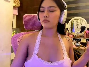 LesliDineのBongacamsでライブセックス映像