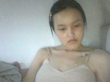Alina-2kのBongacamsでセックスチャット