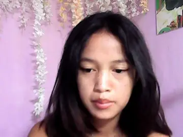 Laura1881のBongacamsでプライベートチャット