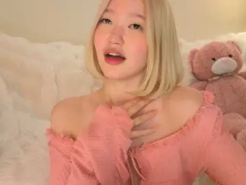 milli-sunriseのBongacamsで今すぐ視聴可能なセックスカム