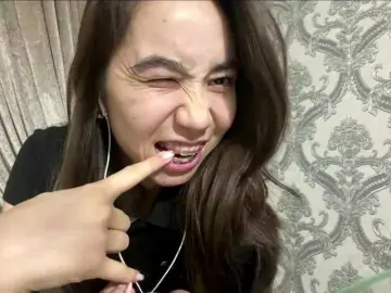 ClaudiaChouinardのBongacamsでヌードカメラ