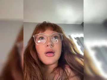littlewetgirlのBongacamsでライブポルノ配信