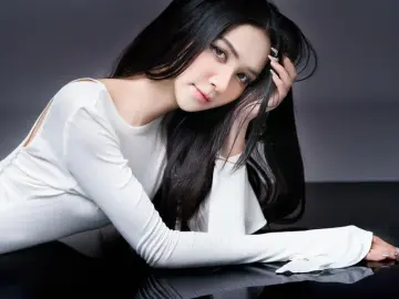 AnnaErenaのLivejasminでセックスチャット