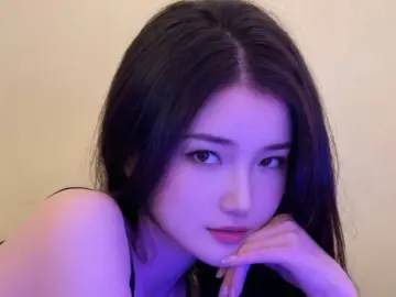 JhinbhggのLivejasminで今すぐ視聴可能なセックスカム