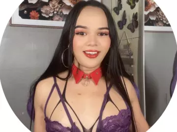SophiaCourthawayのLivejasminで今すぐ視聴可能なセックスカム