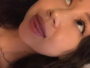 cute_asian69のMyfreecamsで無料ライブポルノ
