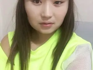 AsianDoll2000のMyfreecamsでライブセックス映像