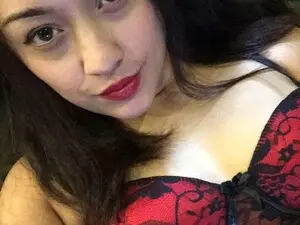 JadeMILFのMyfreecamsで今すぐ視聴可能なセックスカム