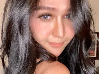 BlushDOLLxのStreamateでプライベートチャット