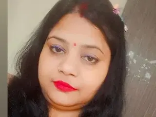 CurvyAlisのStreamateでヌードカメラ