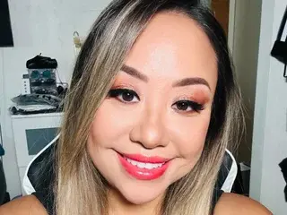 SpikedBellaのStreamateでライブポルノ配信
