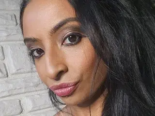 BabeXX69XXのStreamateでライブポルノ配信