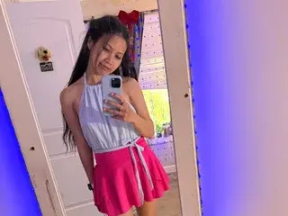 xXxJuicyPinaypplexXxのStreamateで今すぐ視聴可能なセックスカム