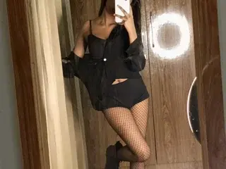 ShanayaKapoorのStreamateで人気のアダルト配信