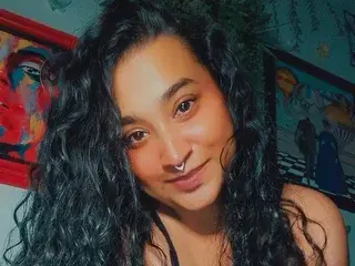 MunnieのStreamateで今すぐ視聴可能なセックスカム