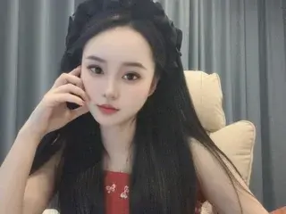 FannieLisaのStreamateでヌードカメラ