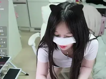 kimhyeona2005のStripchatでライブチャット
