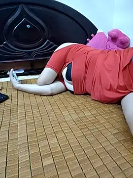 Lena079のStripchatでアダルトビデオチャット