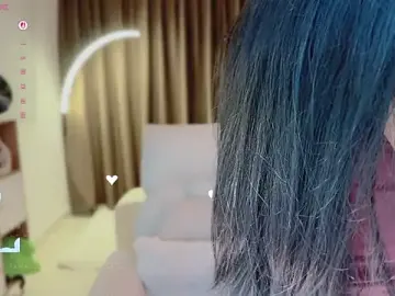 Vaidurya-YoloのStripchatで今すぐ視聴可能なセックスカム