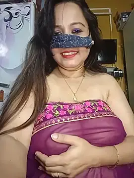 AlexsummiのStripchatでライブセックス映像