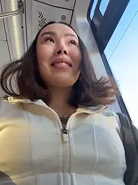 Asian_AsamiのStripchatでアダルトビデオチャット