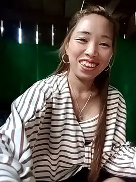 Lanlove_のStripchatでライブポルノ配信