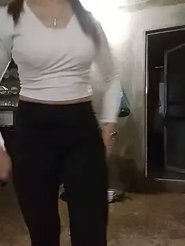 Lanlove_のStripchatでヌードカメラ