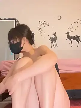 Monaa68のStripchatでライブチャット