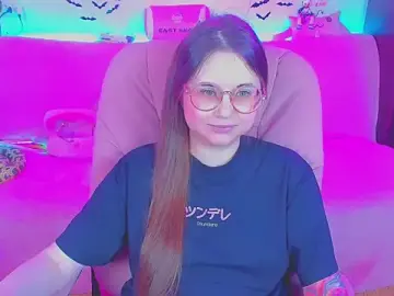 LolisuccubのStripchatでアダルトカメラ配信