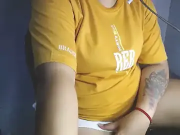 ambersmileのStripchatでライブセックス映像