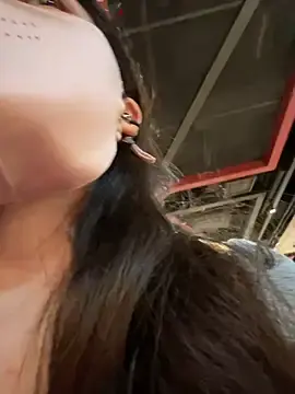 yinyin326のStripchatでライブポルノ配信