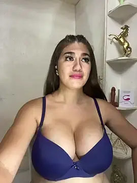 SexyFatHugeCockのStripchatでライブチャット