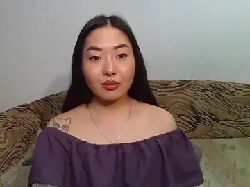 Aleksa_BlackdreamのStripchatでセックスカメラ