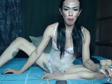 clover_tsのStripchatで人気のアダルト配信
