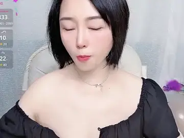 Yinzi_のStripchatで今すぐ視聴可能なセックスカム