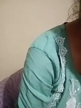 Piya_JiのStripchatでセックスカメラ
