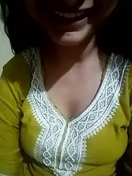 Piya_JiのStripchatでヌードカメラ
