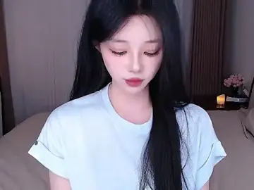 sweateanv_のStripchatでライブポルノ配信