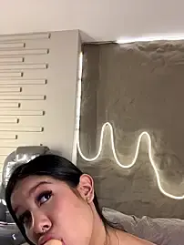 Aida_morenoのStripchatでセックスカメラ